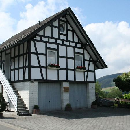 Ferienhaus Zur Ennest Schmallenberg Bagian luar foto
