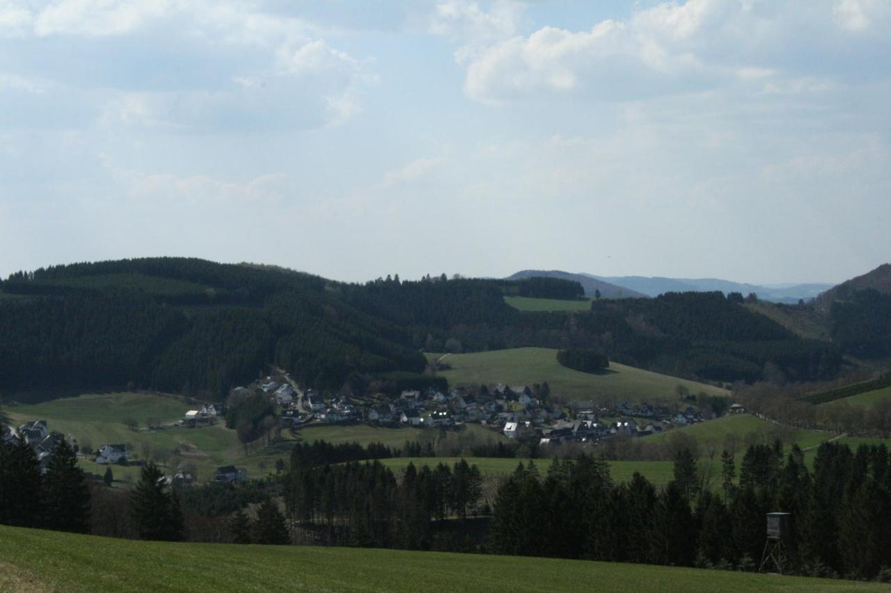 Ferienhaus Zur Ennest Schmallenberg Bagian luar foto
